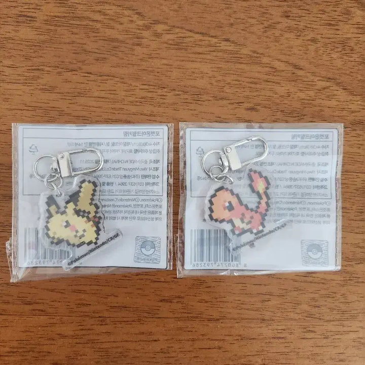 [BUNJANG] Pokemon Pikachu & Charmander Acrylic Keyring / CU 포켓몬 아크릴 키링 피카츄 파이리