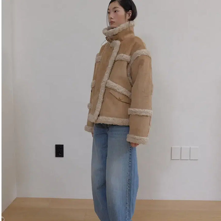 [BUNJANG] Asura Mouton Beige Mustang / 아수라 울 라인 무스탕 베이지