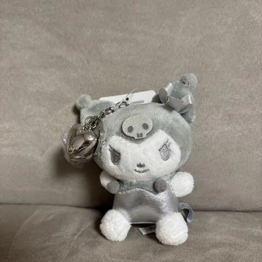 [BUNJANG] Sanrio Kuromi Silver Keyring / 산리오 한정 실버 쿠로미 키링 정품