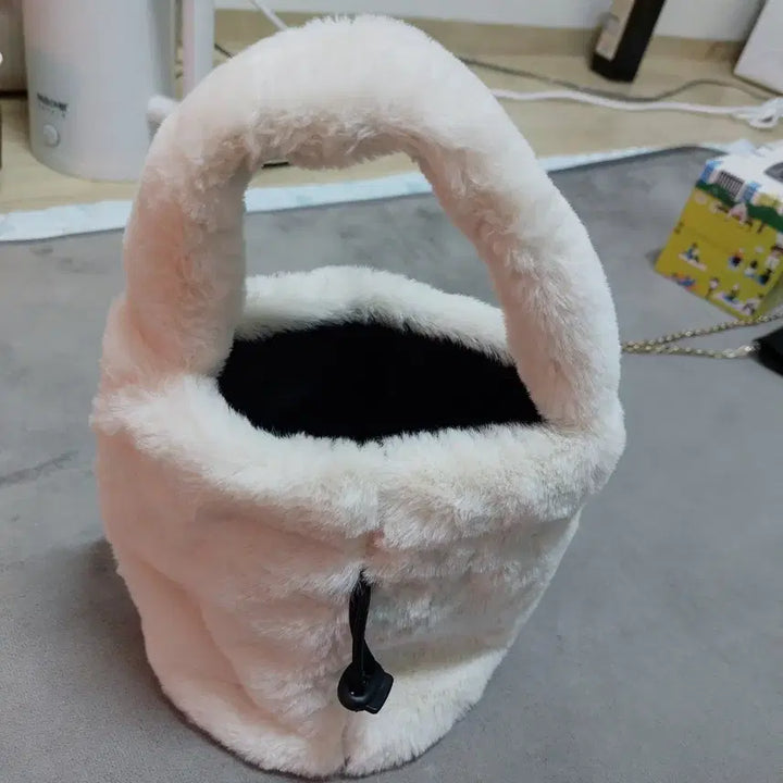 [BUNJANG] Cute Fur Tote Bag / 귀요미 털 손가방