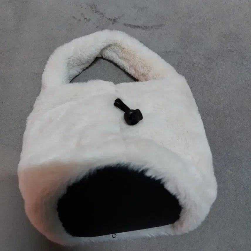 [BUNJANG] Cute Fur Tote Bag / 귀요미 털 손가방
