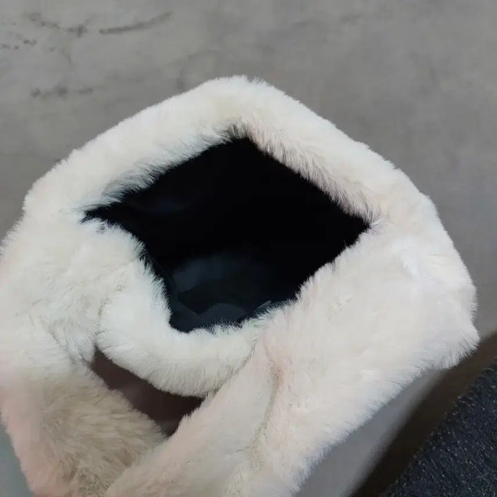 [BUNJANG] Cute Fur Tote Bag / 귀요미 털 손가방