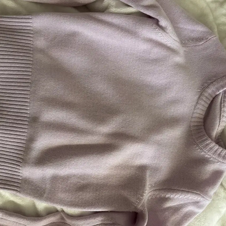 [BUNJANG] The Laurent Lavender Knit Sweater / 더로랑 라벤더 니트 s 팝니다