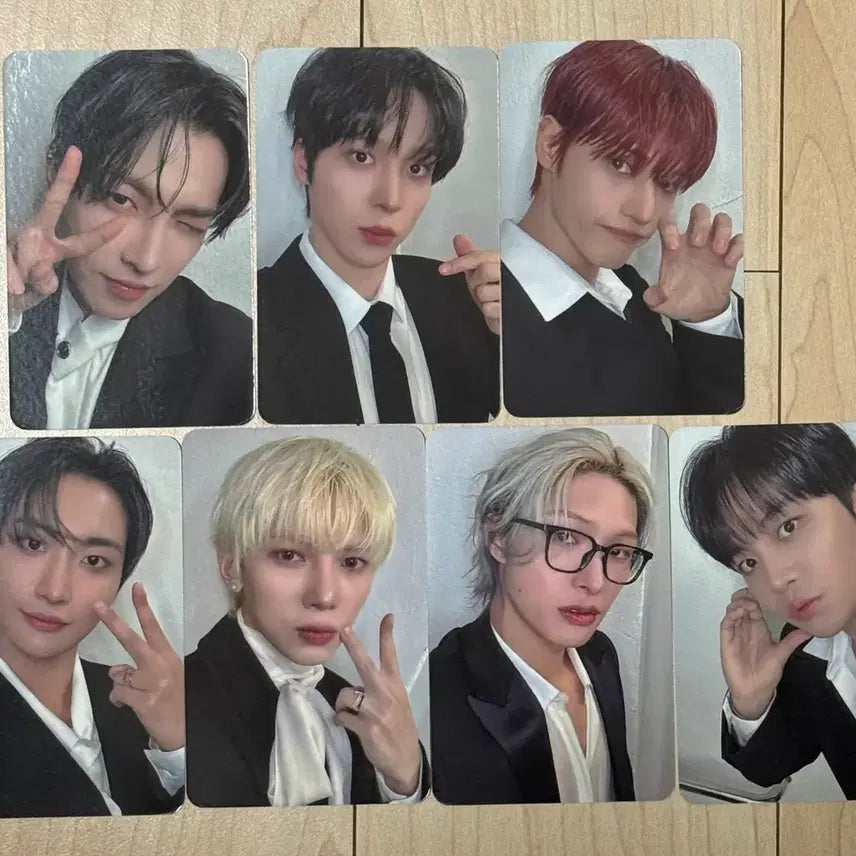 [BUNJANG] ATEEZ Fanmeeting Reward Photocard Bundle Set / 에이티즈 팬미팅 보상 포토카드 렌티큘러 엽서 포함