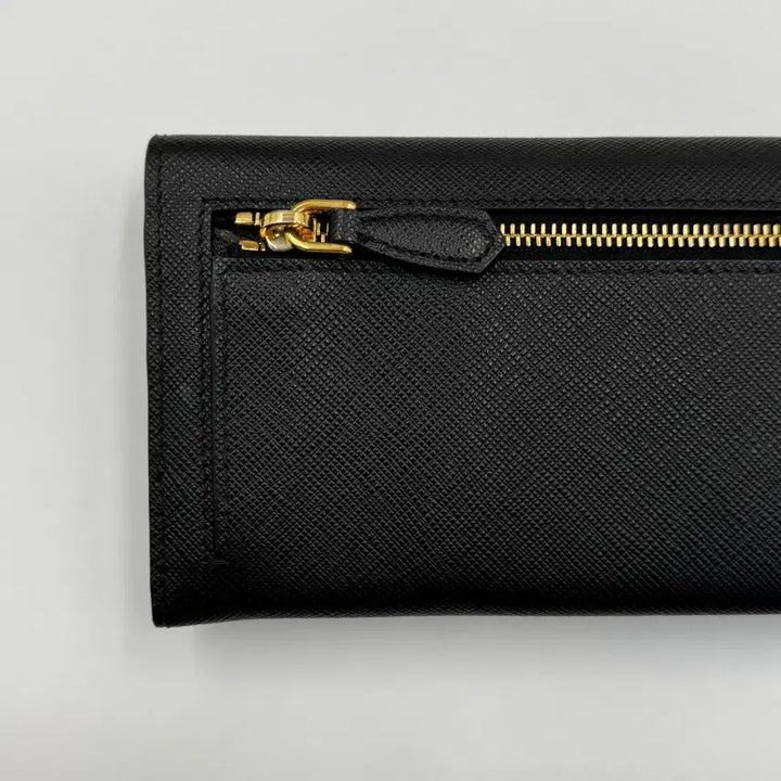 [BUNJANG] Prada Saffiano Monochrom Long Wallet / 프라다 사피아노 모노크롬 장지갑 올 블랙 1MH132