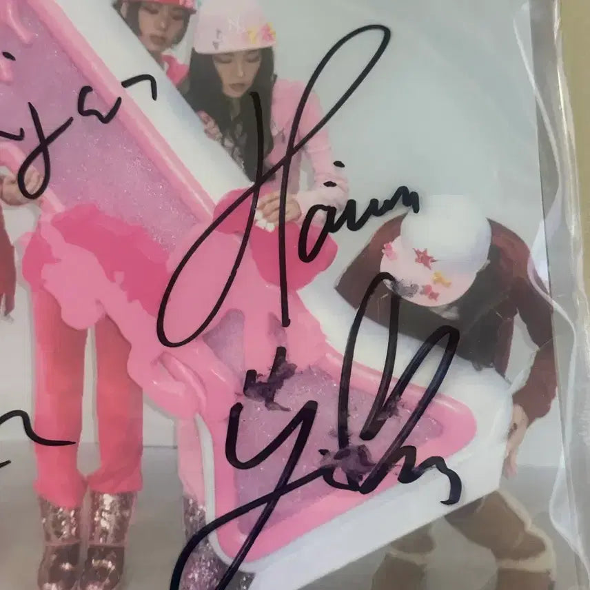 [BUNJANG] KiiiKiii Signed Album / KiiiKiii 키키 친필 싸인앨범