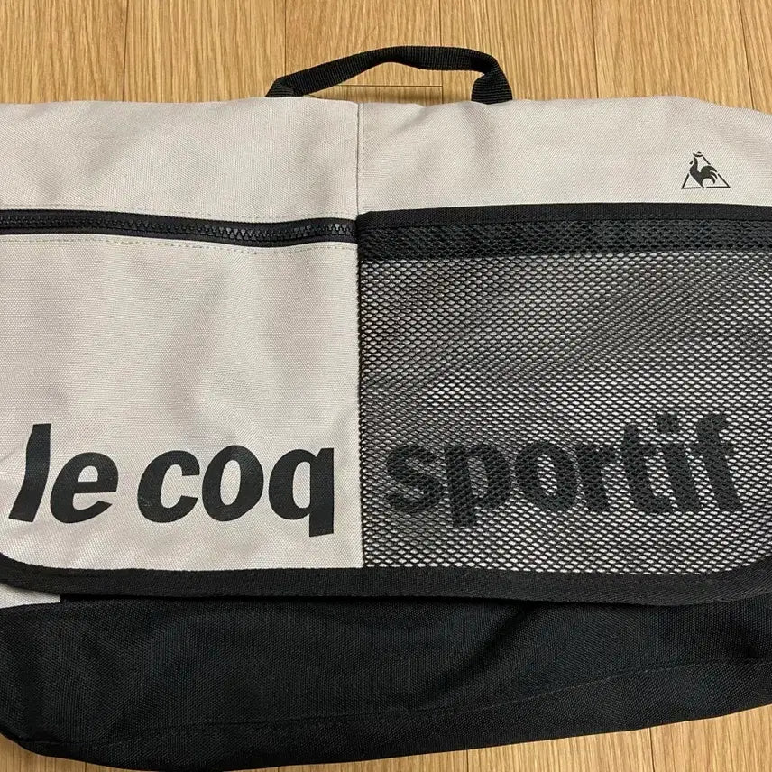 [BUNJANG] Le Coq Sportif Messenger Bag / 르꼬끄 메신저백