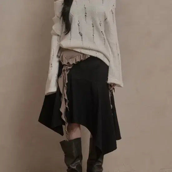 [BUNJANG] Kaki Point Unbalanced Midi Skirt Black / 카키포인트 Unbalanced Midi Skirt 블랙