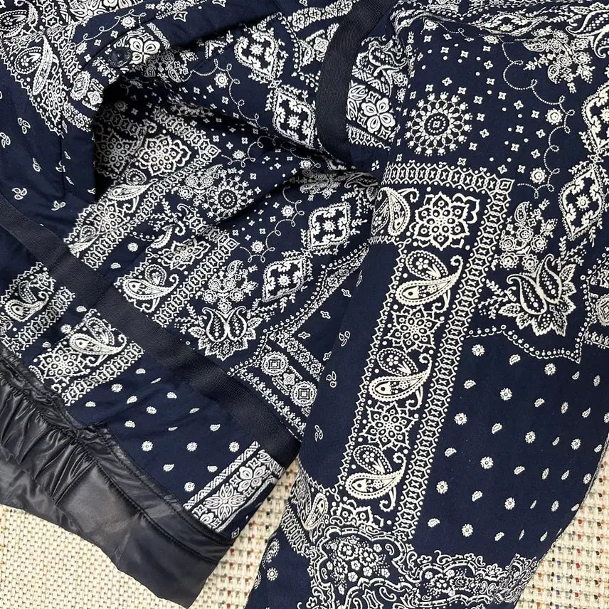 [BUNJANG] Eastlogue ECW Flight Paisley Padded Jacket / (L)이스트로그 ECW FLIGHT 페이즐리 패딩