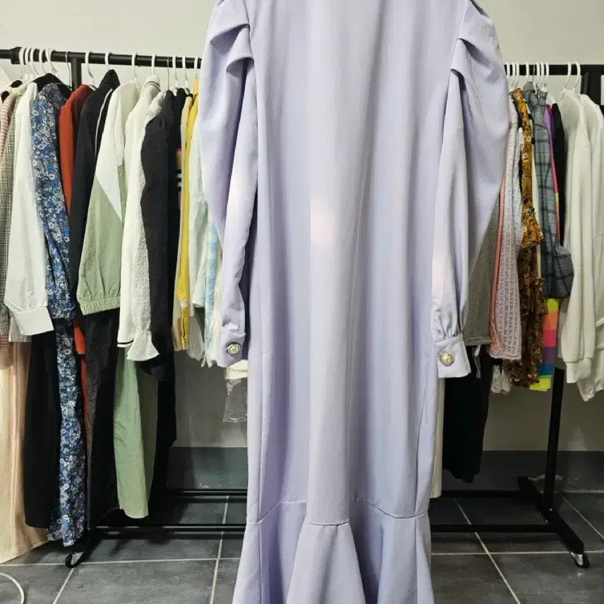 [SOLD OUT] 연보라색 금장 버튼 원피스