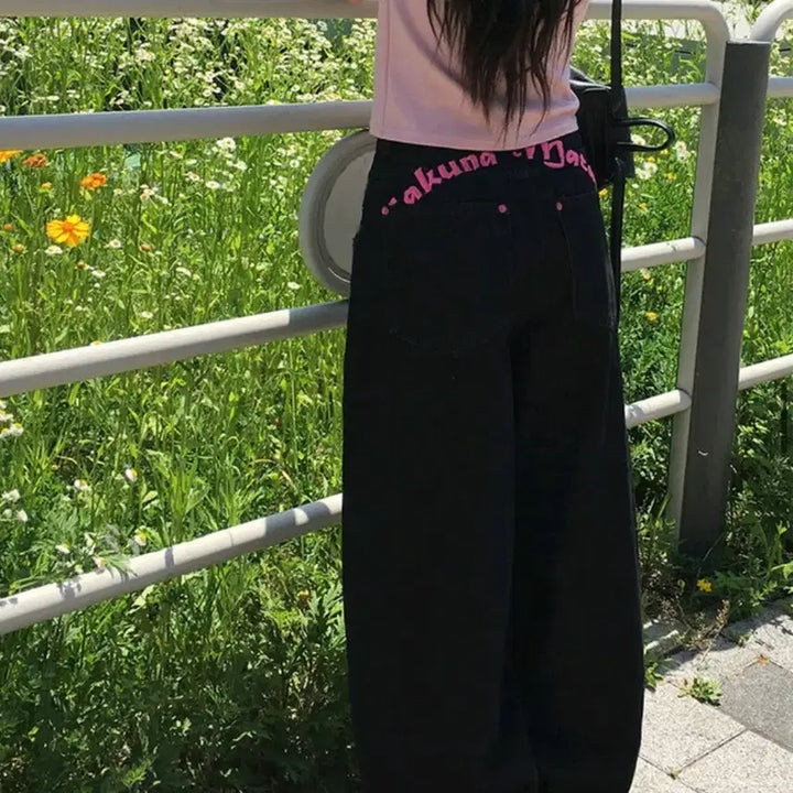 [BUNJANG] ANOTHERONE Miron Pink Lettering Black Wide Balloon Jeans / 애니원모어 미론 핑크 레터링 생지 블랙 와이드 벌룬 팬츠