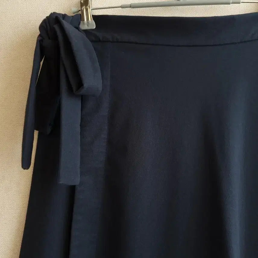[BUNJANG] COS Long Unbalanced Wrap Skirt Navy / 코스 COS 랩 스타일 언발란스 롱 스커트 네이비