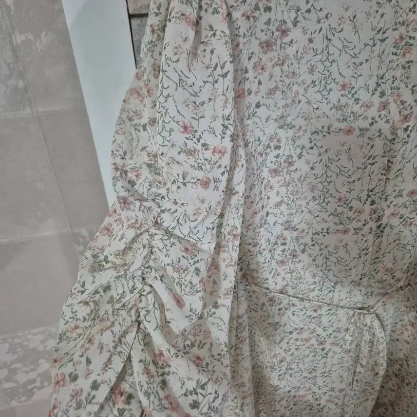 [BUNJANG] Floral Print Chiffon Dress / 잔꽃 쉬폰 원피스