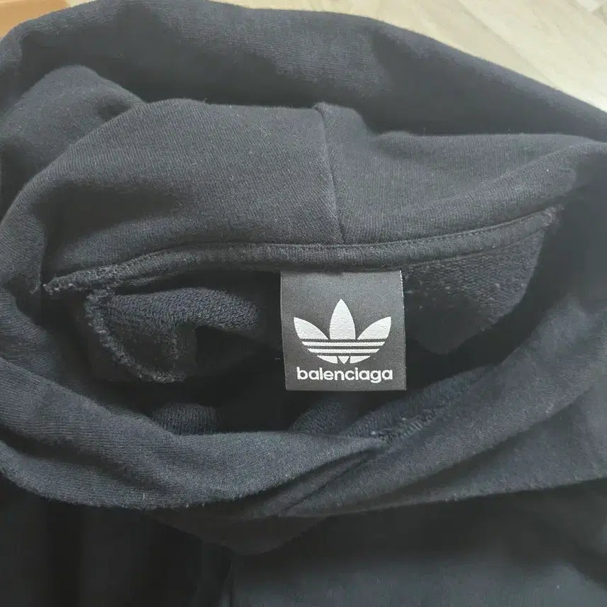 [BUNJANG] Balenciaga Adidas Hoodie (Large Fit) Black / 발렌시아가 아디다스 후드 라지 핏 블랙 2