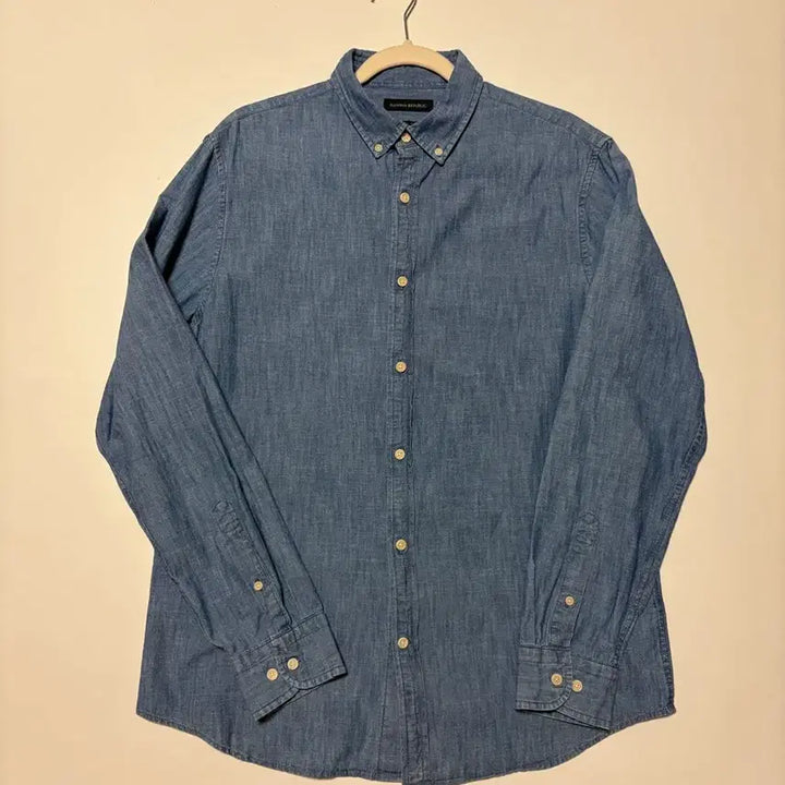 [SOLD OUT] (무료배송) 바나나리퍼블릭 남성셔츠 데님 셔츠 L