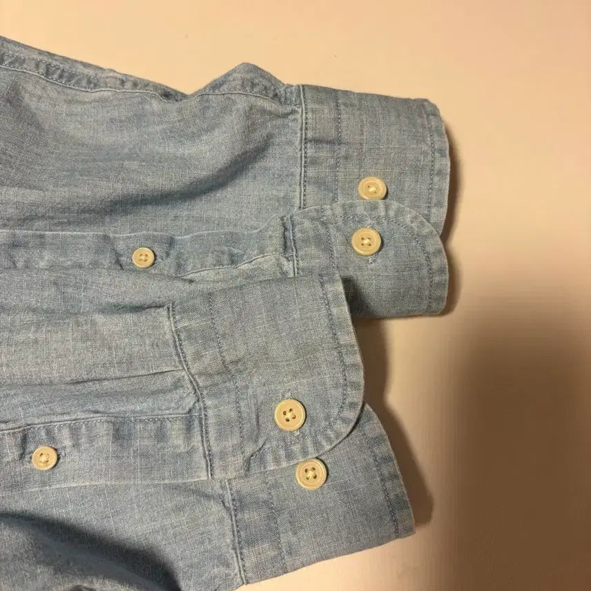 [SOLD OUT] (무료배송) 바나나리퍼블릭 남성셔츠 연청셔츠 데님셔츠 L