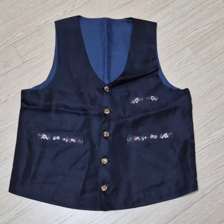[BUNJANG] Traditional Korean Male Maguja and Vest / 남성 한복 ㅡ마고자.조끼 팝니다