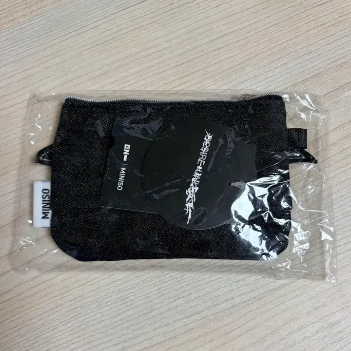 [BUNJANG] Miniso Enhypen Character Wallet / 미니소 엔하이픈 캐릭터 지갑