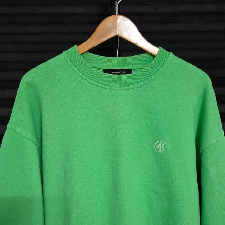 [BUNJANG] Andersson Bell Unisex Signature Emblem Sweatshirt / [앤더슨벨] 유니섹스 시그니쳐 엠블럼 맨투맨 | 00029