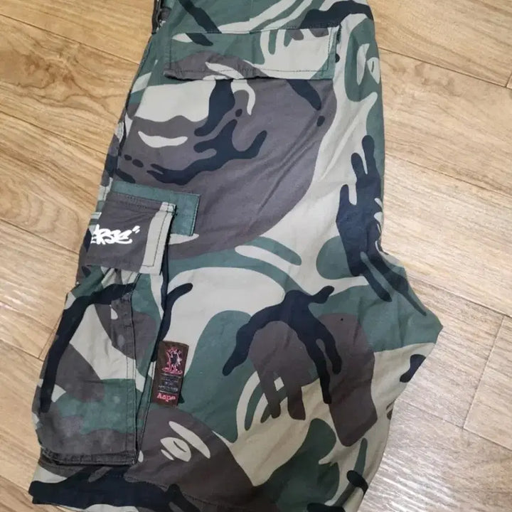 [BUNJANG] AAPE Camo Cargo Shorts / AAPE 카모 반바지