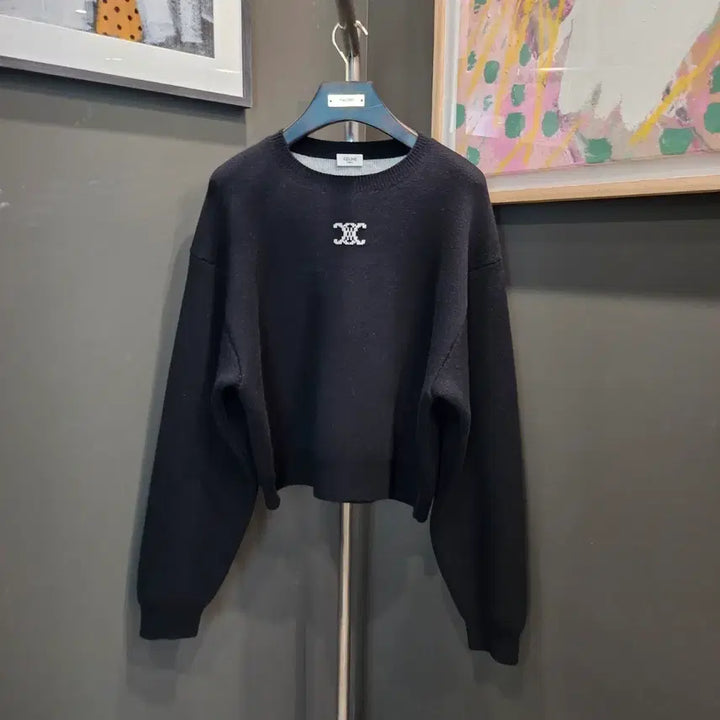 [SOLD OUT] 셀린느 트리오페 로고 크롭 BTS 니트