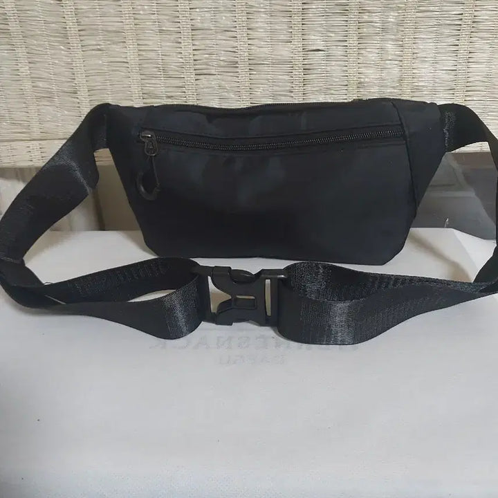 [SOLD OUT] 새제품)패션 검정색 웨이스트 힙색 가방
