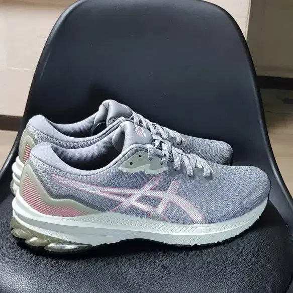 [SOLD OUT] 아식스 GT-1000 그레이 핑크 운동화255