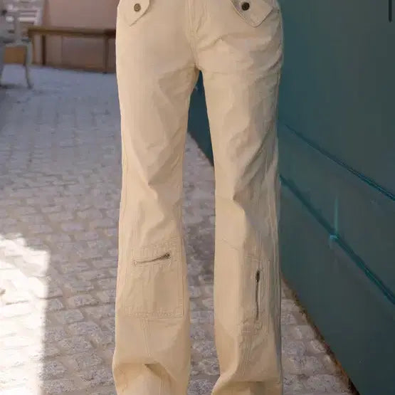 [BUNJANG] Kaindami Bootcut Wide Pocket Pants Beige M / 카인다미 골반볼륨업 부츠컷 와이드 포켓 팬츠 연베이지 M