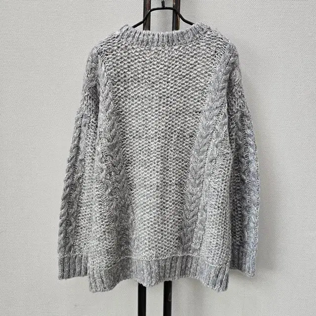 [BUNJANG] G Gray Cable Knit Sweater / G 그레이 꽈배기 짜임 니트