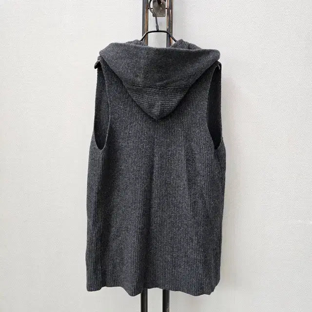 [BUNJANG] FARBE Charcoal Hooded Long Vest / FARBE 파르베 차콜 후드 롱 조끼