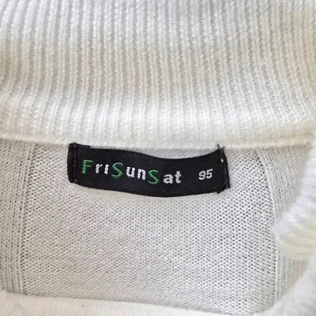 [BUNJANG] FriSunSat Ivory High Neck Striped Knit Sweater / FriSunSat 프리선샛 아이보리 하이넥 스트라이프 무늬 니트