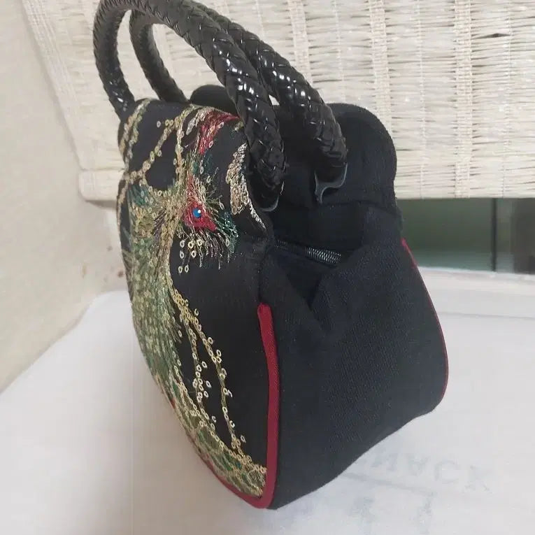 [BUNJANG] Black Peacock Embroidered Sequin Mini Tote Bag / 새젶품급)블랙 공작 자수 스팽글 미니 토트백