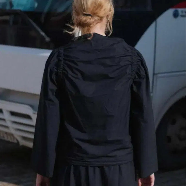 [SOLD OUT] (새상품)베이스레인지 Baserange Simmon Top 블랙S