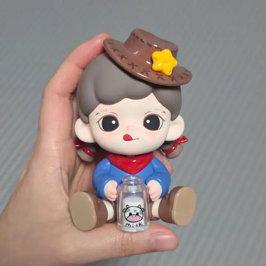 [BUNJANG] TNT Zola Figure / 티앤티 tnt 조라 피규어