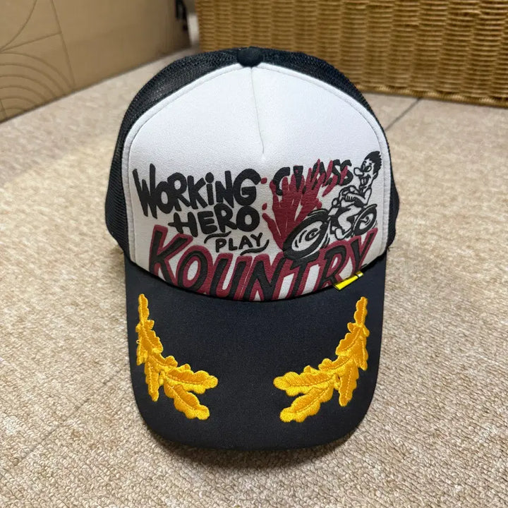 [BUNJANG] KAPITAL Mesh Cap Black and White Embroidery / 캐피탈 KAPITAL 메쉬 캡 판매 원사이즈 검흰 자수판 판매