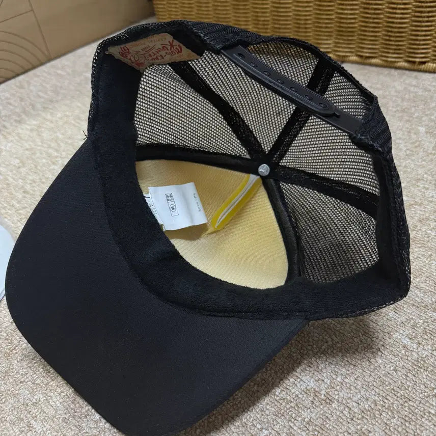 [BUNJANG] KAPITAL Mesh Cap Black and White Embroidery / 캐피탈 KAPITAL 메쉬 캡 판매 원사이즈 검흰 자수판 판매