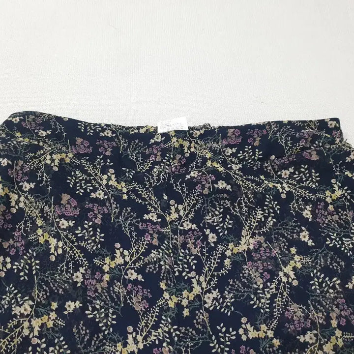 [BUNJANG] SIERO Flower Pattern Wide Chiffon Culottes / SIERO 플라워 패턴 와이드 쉬폰 팬츠 치마바지 허리26~28