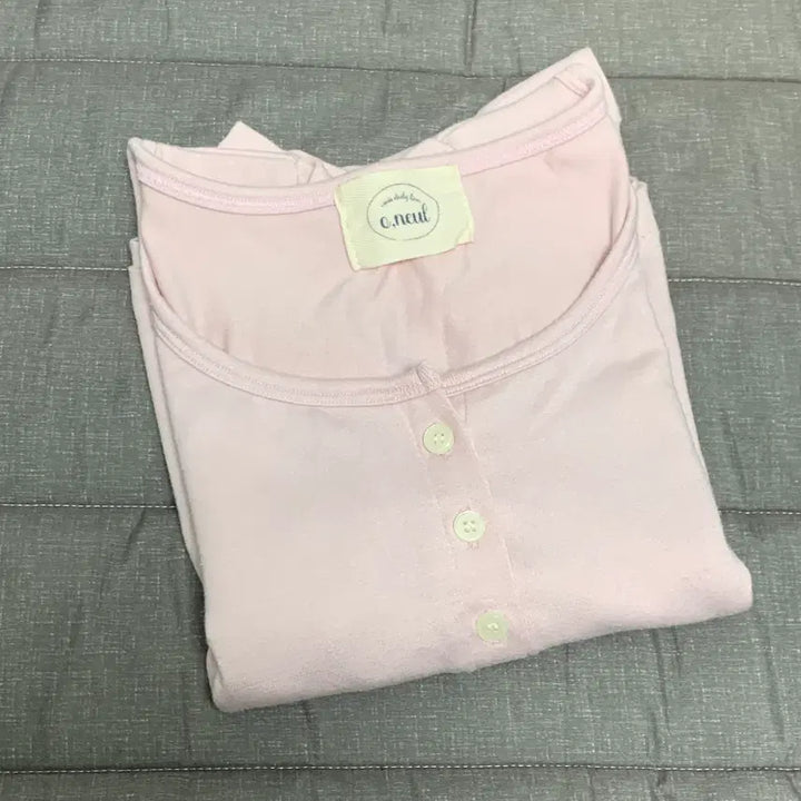 [BUNJANG] O,neul Button Glam Top - Baby Pink Top / 오이니 [o,neul] button glam top 베이비핑크 글램탑