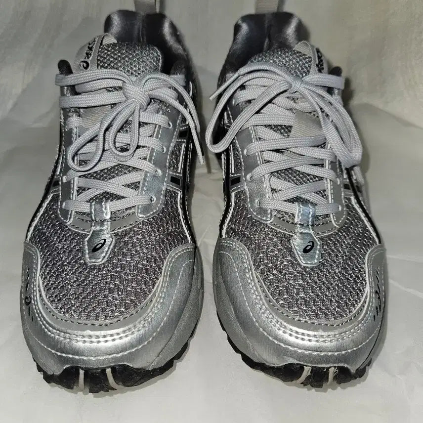 [BUNJANG] Asics x Freja Wewer Gel-1090 V2 Sneakers / 아식스 x 프레자 위워 젤 1090 V2 클레이 그레이 퓨어 실버