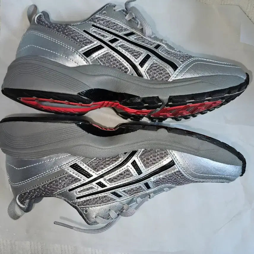 [BUNJANG] Asics x Freja Wewer Gel-1090 V2 Sneakers / 아식스 x 프레자 위워 젤 1090 V2 클레이 그레이 퓨어 실버