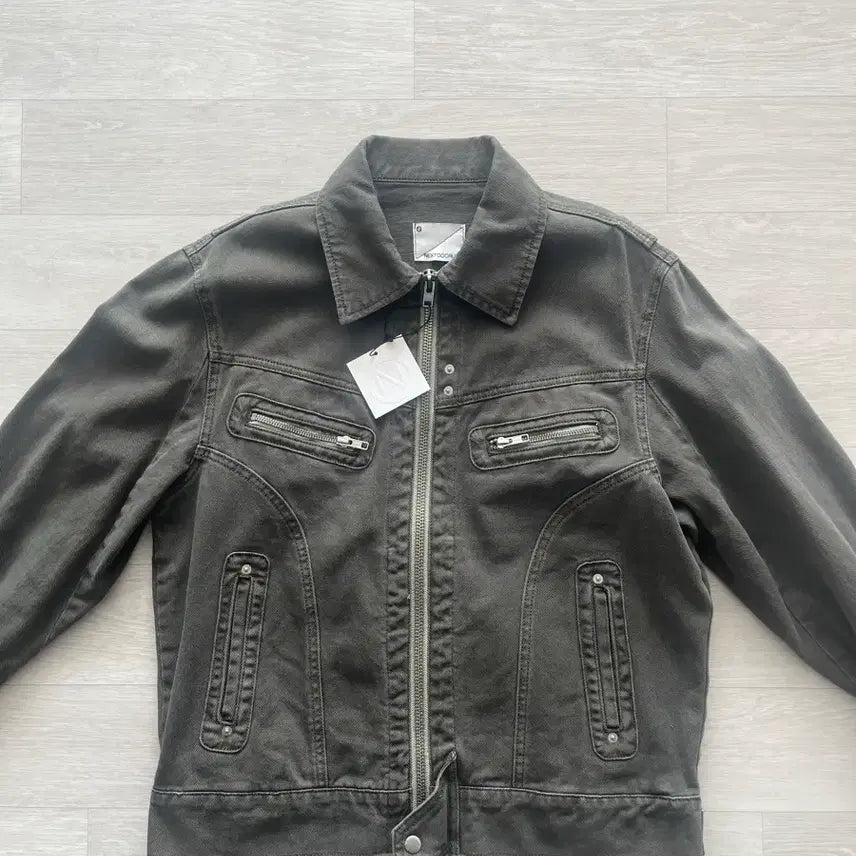 [BUNJANG] NEXZ Zipper Trucker Jacket Khaki / [1] 넥스트도어립스 트러커 자켓 새상품