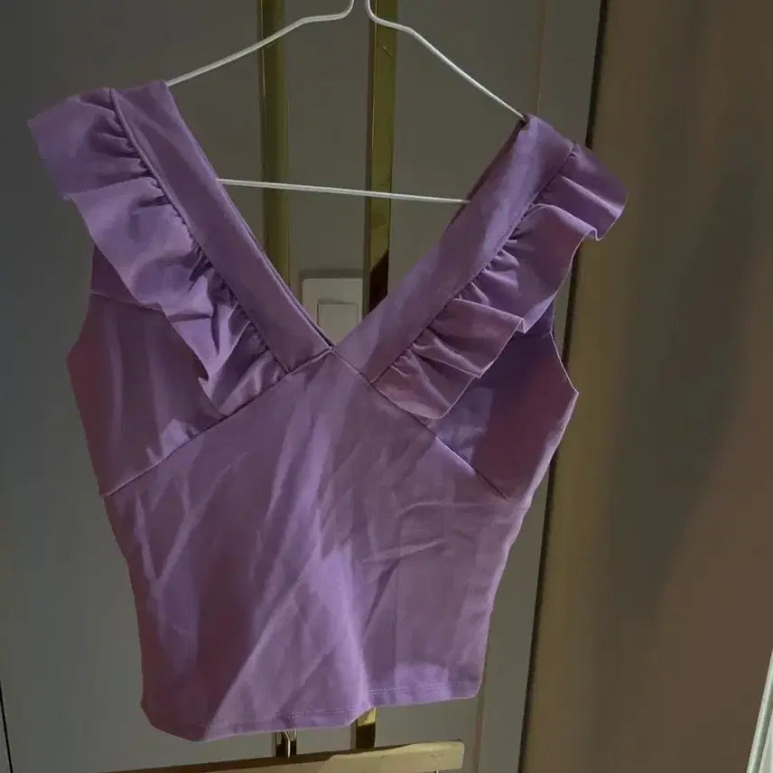 [BUNJANG] Purple Frill V-neck Short Sleeve Blouse (S) / 퍼플 프릴 브이넥 반팔 블라우스 s^^