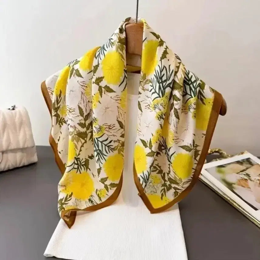 [SOLD OUT] 플라워 패턴 스카프 옐로우(새상품)