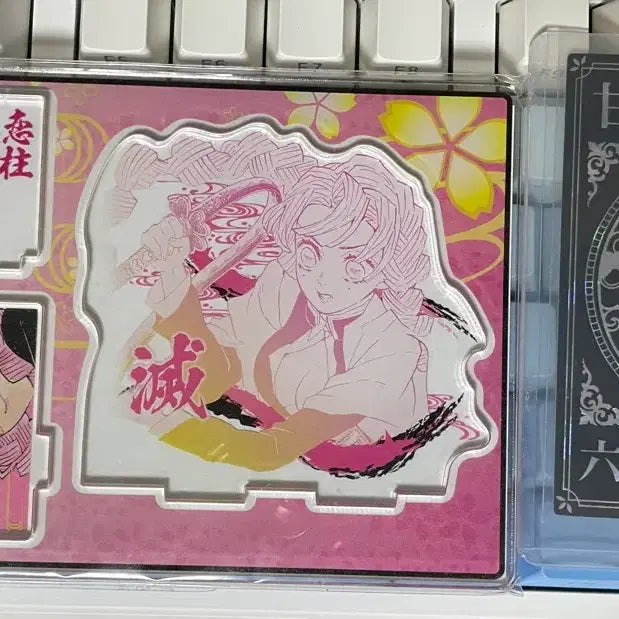 [BUNJANG] Demon Slayer Mitsuri Diorama Acrylic Stand / 귀멸의 칼날 미츠리 디오라마 아크릴 스탠드 미개봉 새상품
