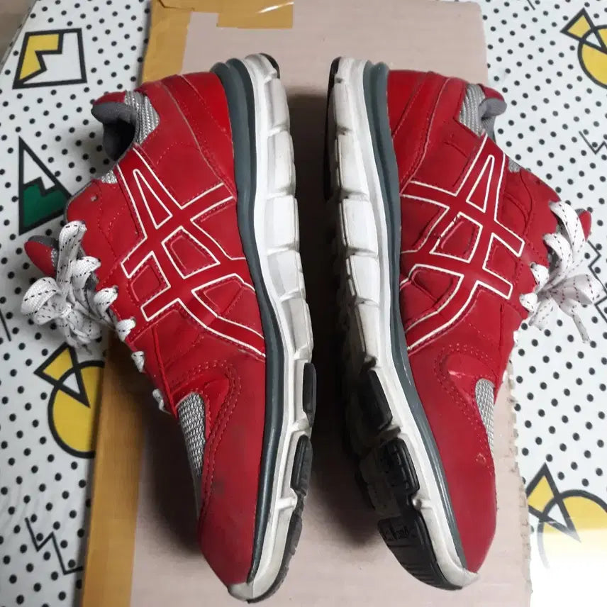 [SOLD OUT] 아식스g1  운동화 245사이즈