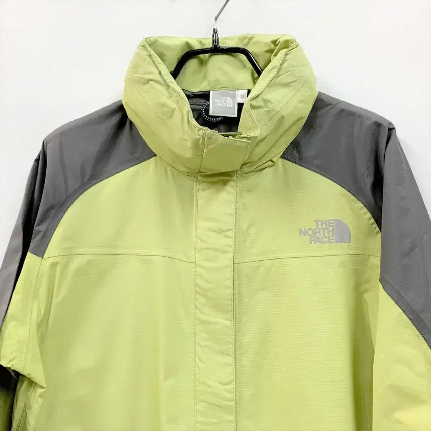 [BUNJANG] The North Face Unisex M Lightweight Waterproof Hooded Jacket / THE NORTH FACE 노스페이스 등산캠핑 방수 바람막이점퍼 C881
