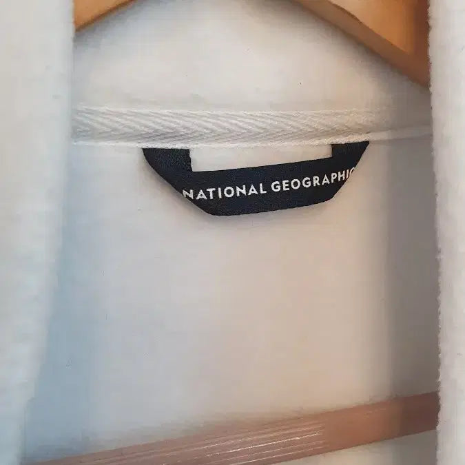 [BUNJANG] National Geographic White Fleece Jacket M / 내셔널지오그래픽 흰색 플리스 자켓m