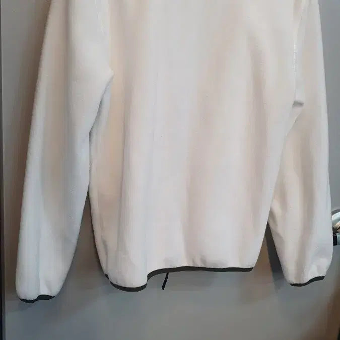 [BUNJANG] National Geographic White Fleece Jacket M / 내셔널지오그래픽 흰색 플리스 자켓m