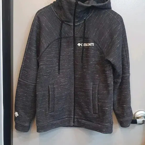 [BUNJANG] Descente Fleece Lined Hoodie 95 / 데상트 기모 후드집업 95