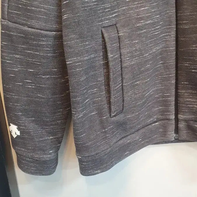 [BUNJANG] Descente Fleece Lined Hoodie 95 / 데상트 기모 후드집업 95